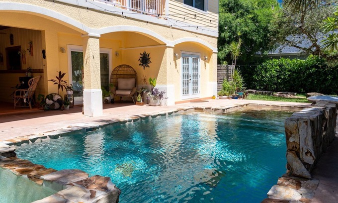 Bonita Springs Apartment | WONDERFUL BONITA SPRINGS VACATION RETREAT-BEAUTIFUL STUDIO W/PRIVATE HEATED POOL