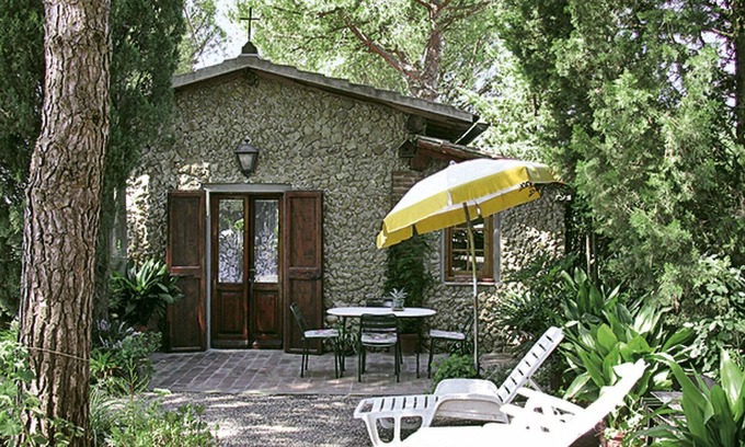 Palaia House | Wonderful private villa for 2 guests with TV, terrace and parking