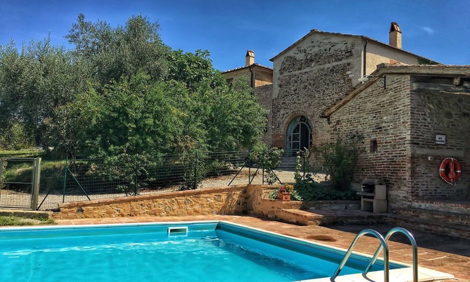 San Giovanni d'Asso Villa | Wonderful private villa with private pool, WIFI, A/C, TV, patio, panoramic view, close to Montalcino