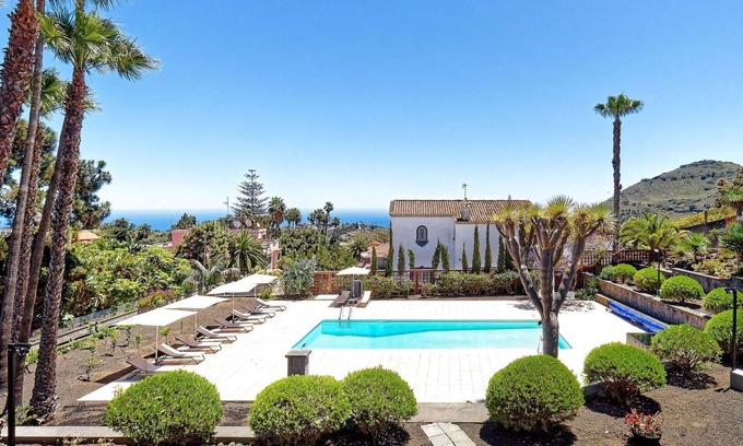 Tafira House | Wonderful private villa for 10 guests with A/C, private pool, WIFI, TV, patio and pets allowed