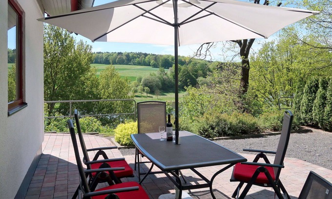 Kirchheim House | Wonderful private villa for 6 people with WIFI, TV and terrace