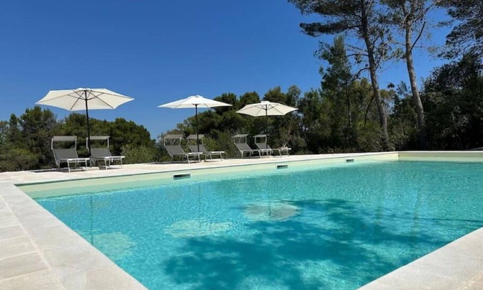 Alberobello Villa | Wonderful private villa with WIFI, A/C, private pool, TV and pets allowed, close to Alberobello