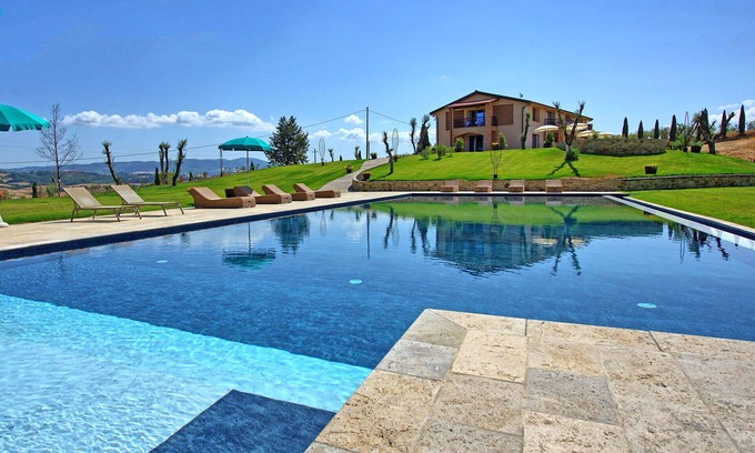 Peccioli Villa | Wonderful private villa for 12 people with private pool, WIFI, A/C, TV, patio and panoramic view