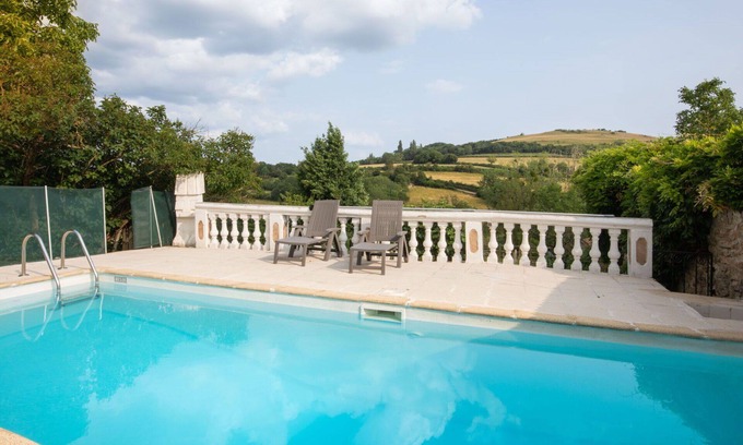 Epertully House | Wonderful private villa for 4 people with private pool, WIFI, TV, patio and panoramic view