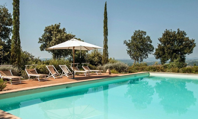 Camigliano Villa | Wonderful private villa for 12 guests with WIFI, A/C, private pool, TV and panoramic view