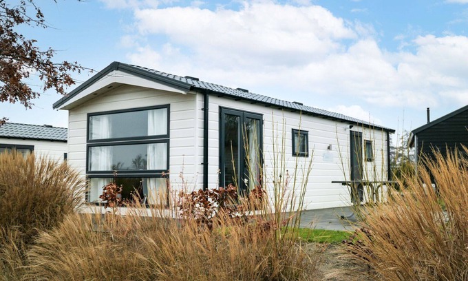 Nunspeet House | Wonderful private villa for 4 guests with pool, WIFI, TV and terrace