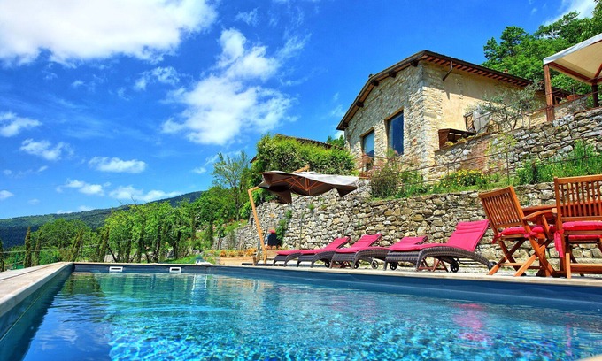Sesto Fiorentino Villa | Wonderful private villa with private pool, A/C, WIFI, TV, veranda, panoramic view, close to Florence