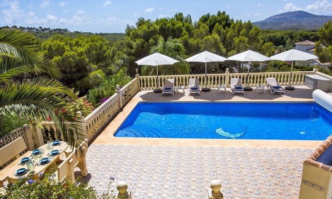 Media Luna Villa | Wonderful private villa for 6 people with private pool, WIFI, A/C, TV and patio