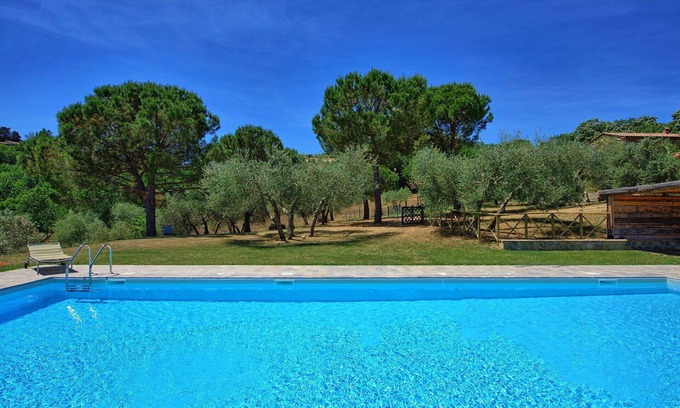 Le Piazze Villa | Wonderful private villa for 6 guests with pool, WIFI, A/C and panoramic view