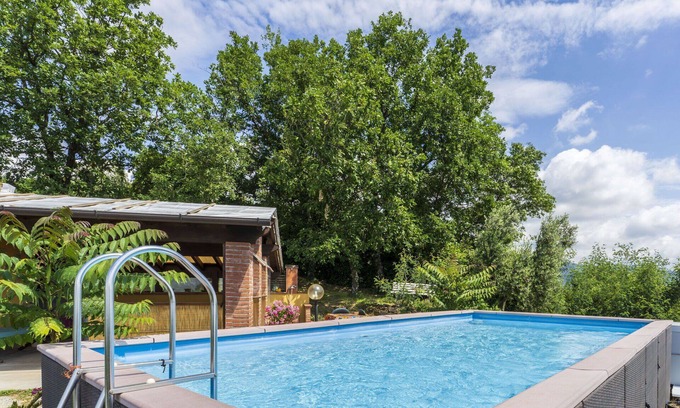 Uzzano Villa | Wonderful private villa for 5 people with WIFI, private pool and pets allowed