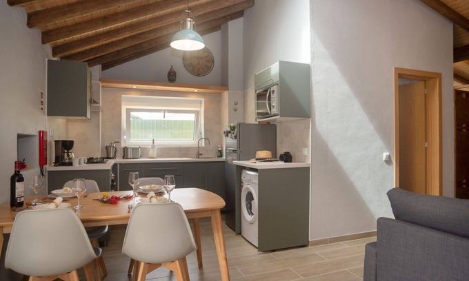 Linho Villa | Wonderful private villa for 4 guests with A/C, WIFI, TV and terrace