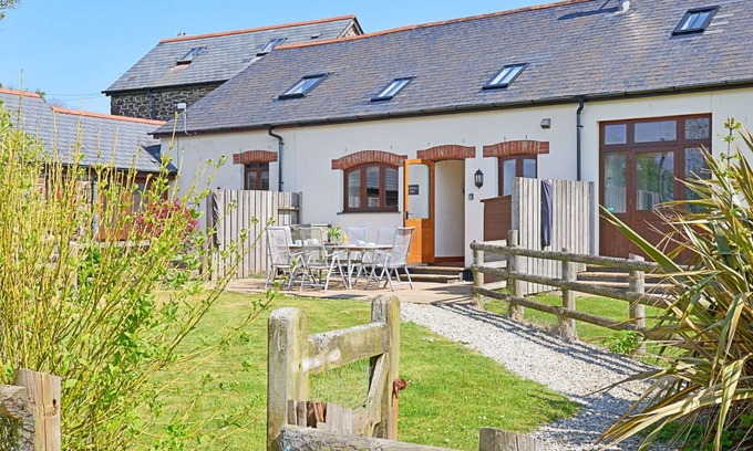 Hartland House | Wonderful villa for 6 people with WIFI and pets allowed