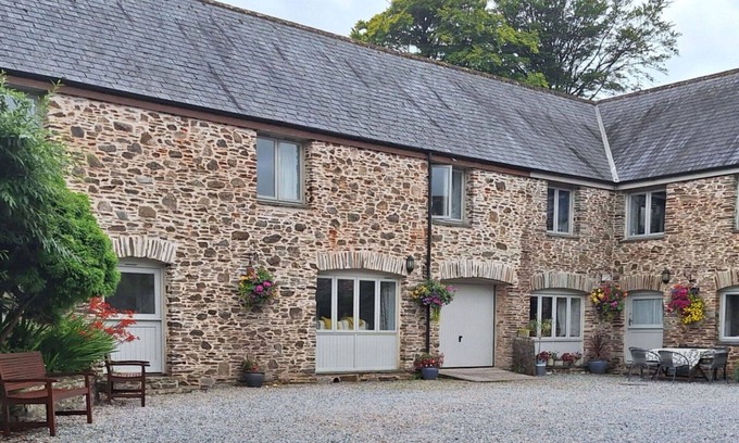 Chillington House | Wonderful villa for 8 guests with WIFI and pets allowed