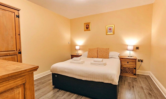 Church Stretton House | Wonderful villa for 4 people with WIFI, TV and pets allowed