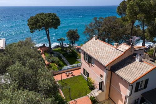 Recco Apartment | Wonderful Villa In Mulinetti