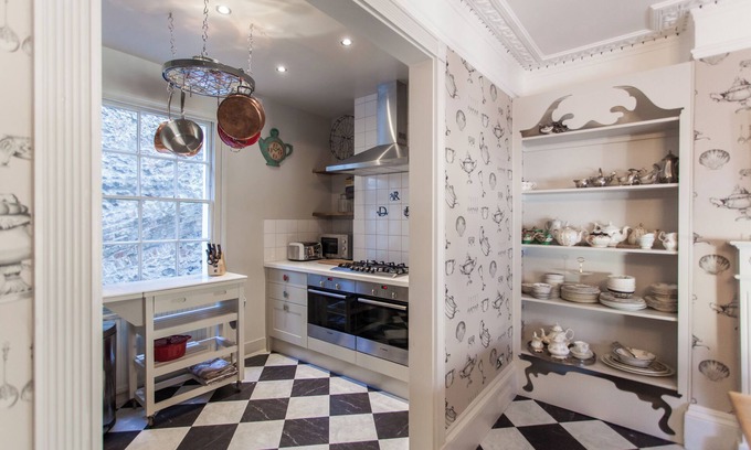 Kemptown Apartment | Wonderland House
