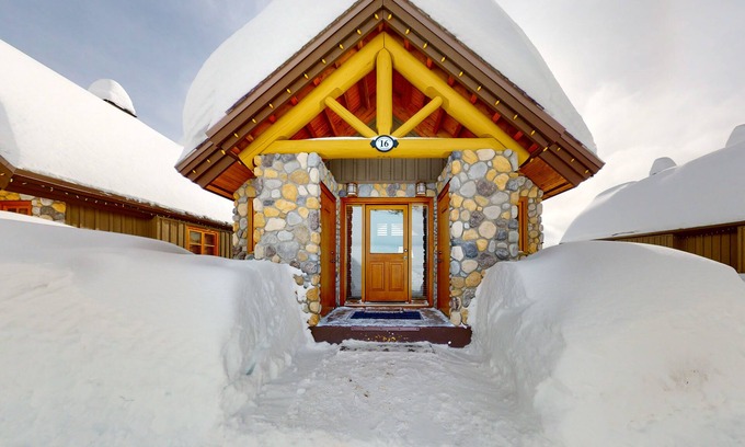 Big White Ski Resort Cabin | Woodcutter Cabin 16 | Snowy ski-in/out getaway with private hot tub & fireplaces