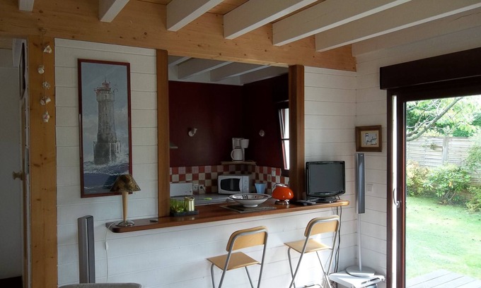 Saint-Ideuc House | WOODEN HOUSE 500 METERS BEACH