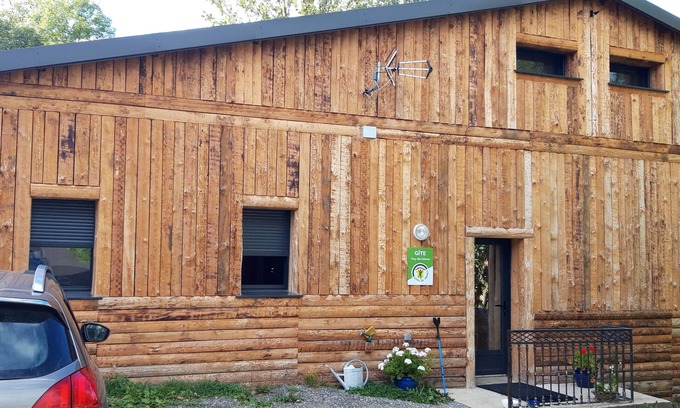 Orcival House | Wooden house in the fields