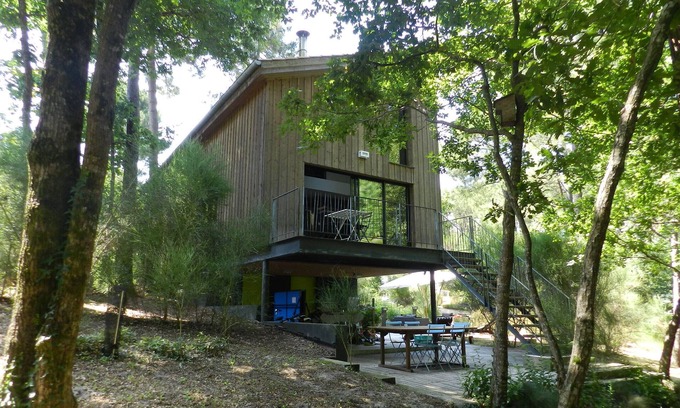 Biscarrosse House | Wooden house in the golf, between forest, lake and ocean