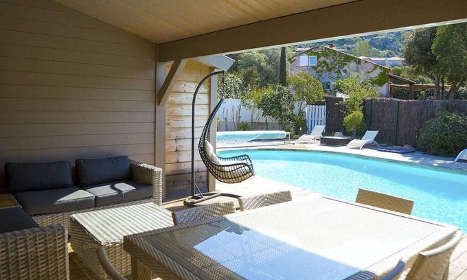 Porto-Vecchio House | Wooden house with swimming pool located Route de Palombaggia 500 meters from the sea