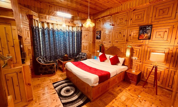 Manali Apartment | Woods Villa- A Luxury Mountains View Cottages