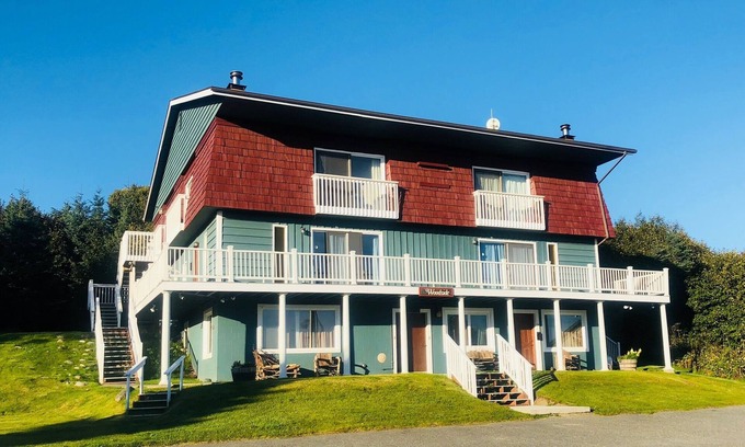 Homer Apartment | Woodside Suite #3 - Modest suite in downtown Homer, walking distance to all attractions
