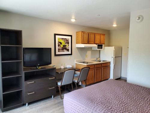Southside Hotel | WoodSpring Suites San Antonio South