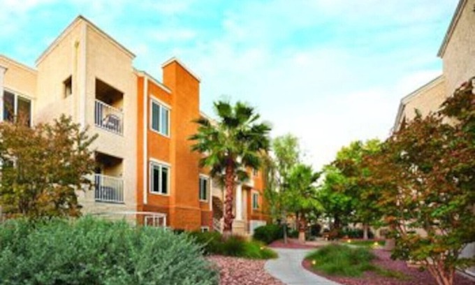 Las Vegas Condo | Worldmark Tropicana Avenue 2BD