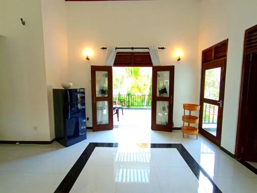 Thalaramba Villa | Would Villa Mirissa