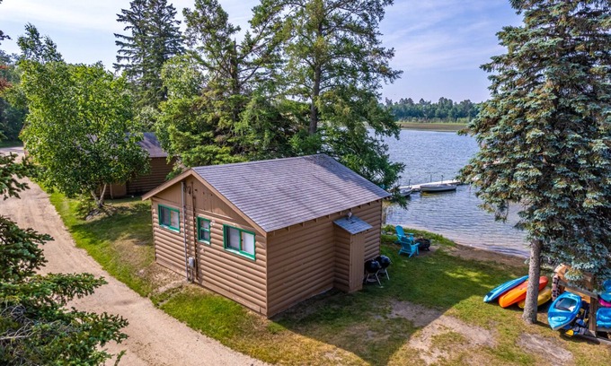 Park Rapids Cabin | WRC 3 Relaxing Vacation Awaits you at Lake Ida! Breathtaking Lakefront views.