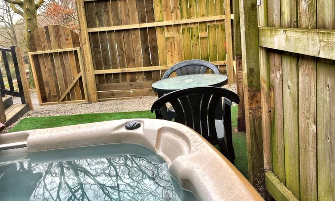 Llanybri House | Wren 23-Hot Tub-Woodland Lodges-Tenby-Pembroke