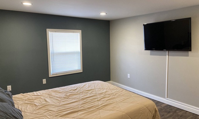 Ottawa House | Wrens Landing-3/2 Near Downtown and State Parks