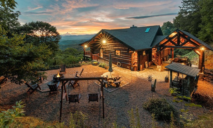 Whittier Cabin | Write your next chapter at Story Lodge!
