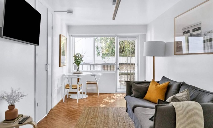Potts Point Apartment | Wyldes Treasure Pocket size Potts Point Design