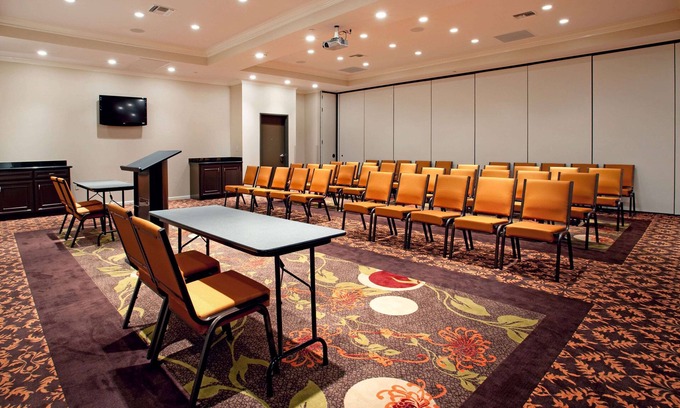 Lake Charles Hotel | Wyndham Lake Charles Casino Area