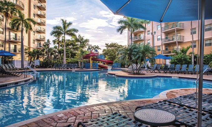 Survey Creek Condo | Wyndham Palm Aire | Four 2BR Suites Sleeps 24!