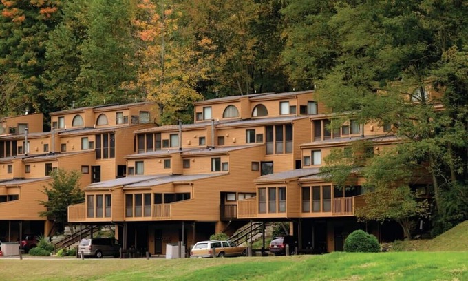 Shawnee On Delaware Condo | Wyndham Shawnee Village|1BR/1BA Full Balcony Suite