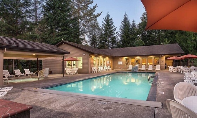 Welches Condo | Wyndham Whispering Woods|2BR/2BA Queen Suite w Blc