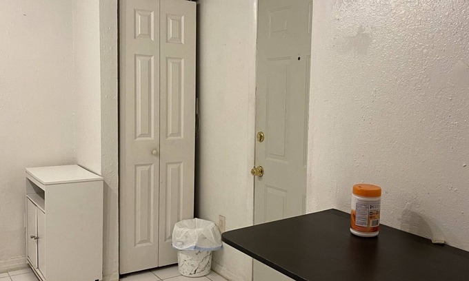 Buena Vista Apartment | Wynwood GAME ROOM