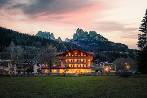 Pera Hotel | X Alp Hotel