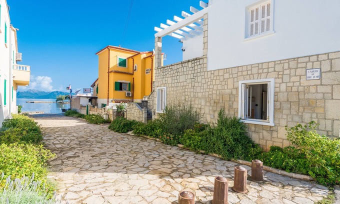 es Bacares House | XARUS 1 - Apartment with sea views in Es Barcarès (Alcúdia). Free WiFi