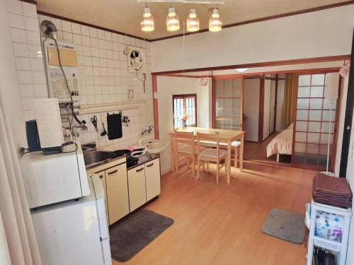 Naniwa Apartment | XeroB HOUSE kan402