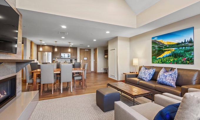 Breckenridge Condo | XMAS at Grand CO Peak 8 - Ski-in/out