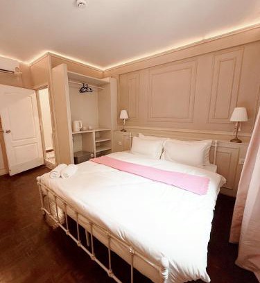 Nana Apartment | XX Casa Sukhumvit 11 BTS Nana - คาซ่า สุขุมวิท 11 รถไฟฟ้า นานา