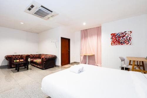 Ploenchit Apartment | XX Mitr INN Sukhumvit 2 - BTS Nana มิตร อินน์ สุขุมวิทซอย 2 บีทีเอส นานา