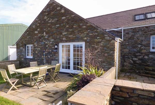 Holyhead House | Y Barcud
