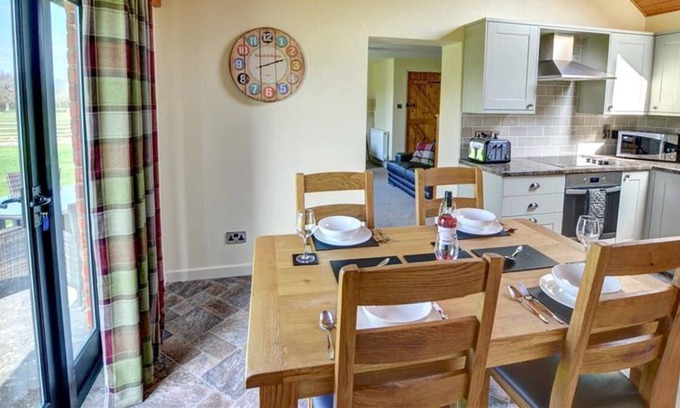 Caersws House | Y Beudy in the beautiful Llandinam