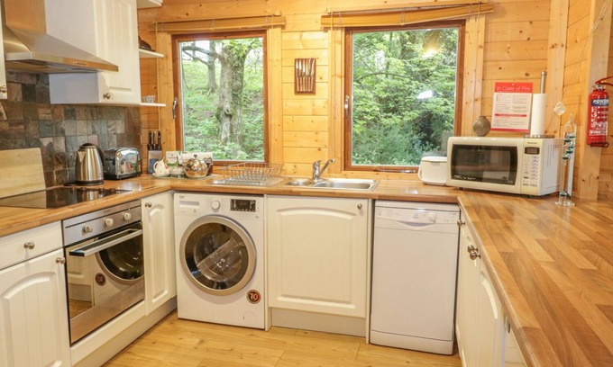 Henryd Cottage | Y Caban