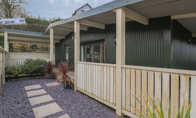 Borth Cottage | Y FELIN - MOANA, pet friendly, with hot tub in Borth